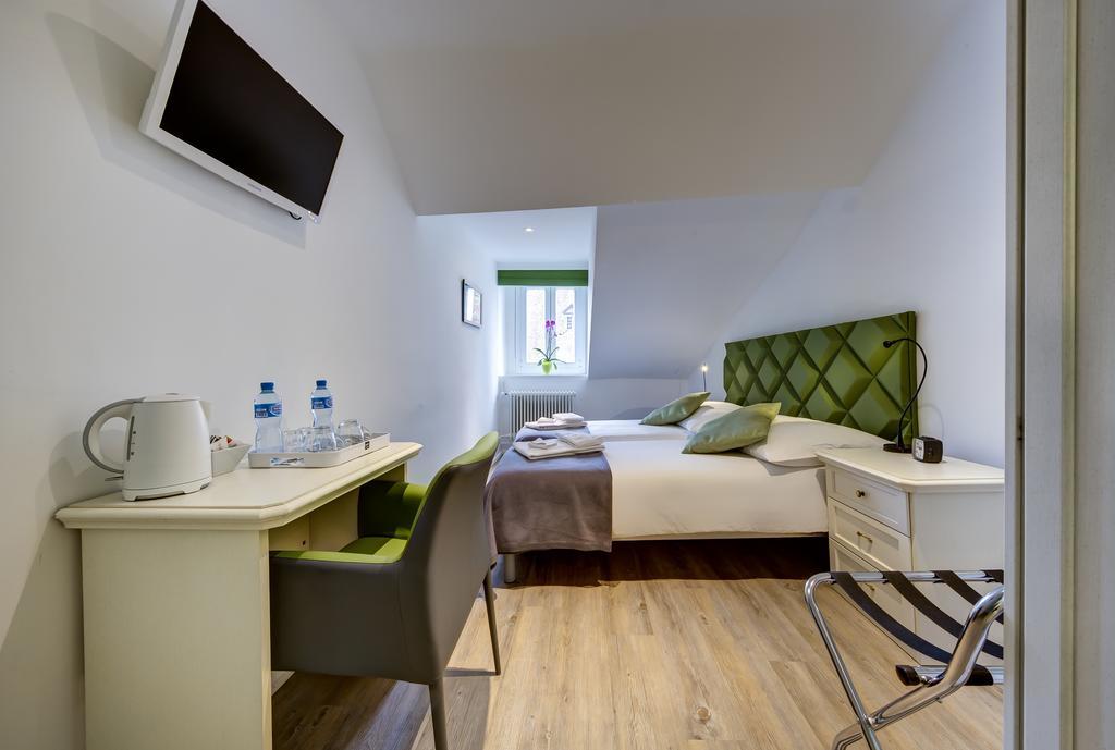 Hotel Du Raisin Лозанна Екстер'єр фото